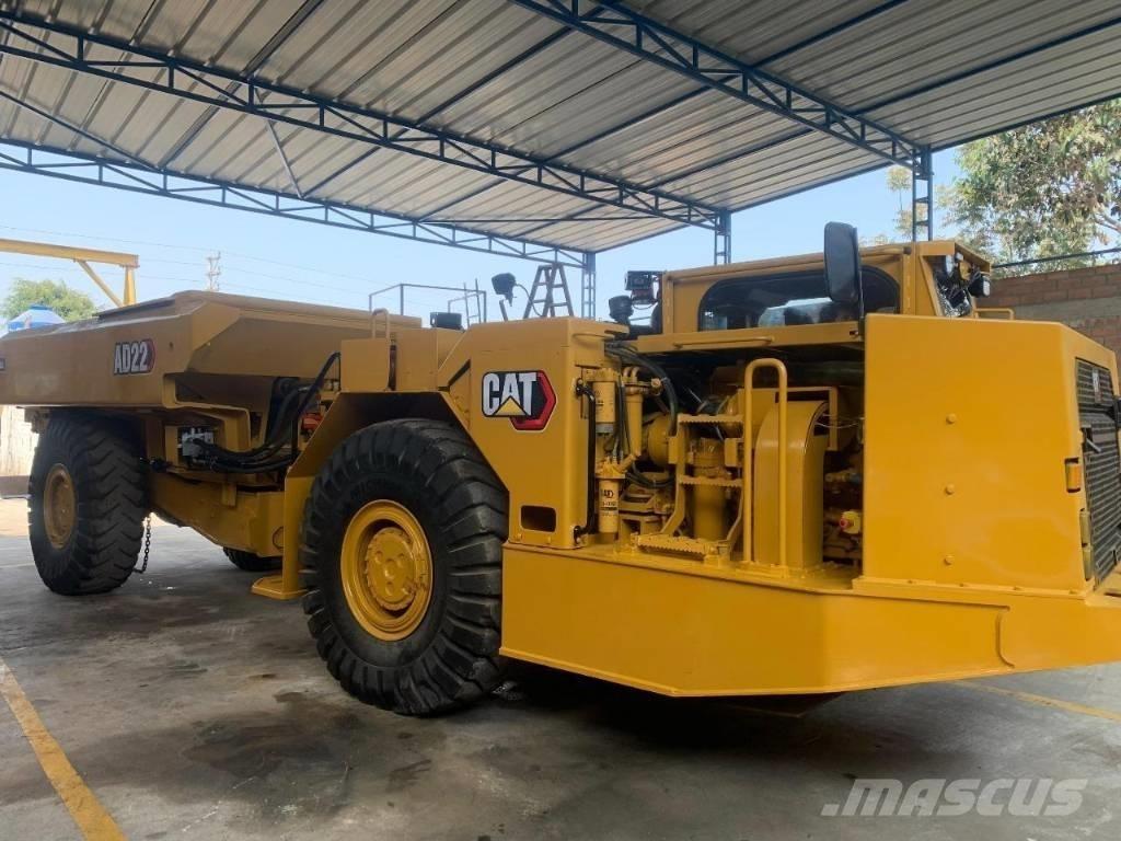 CAT AD 22 Грузовики-Самосвалы