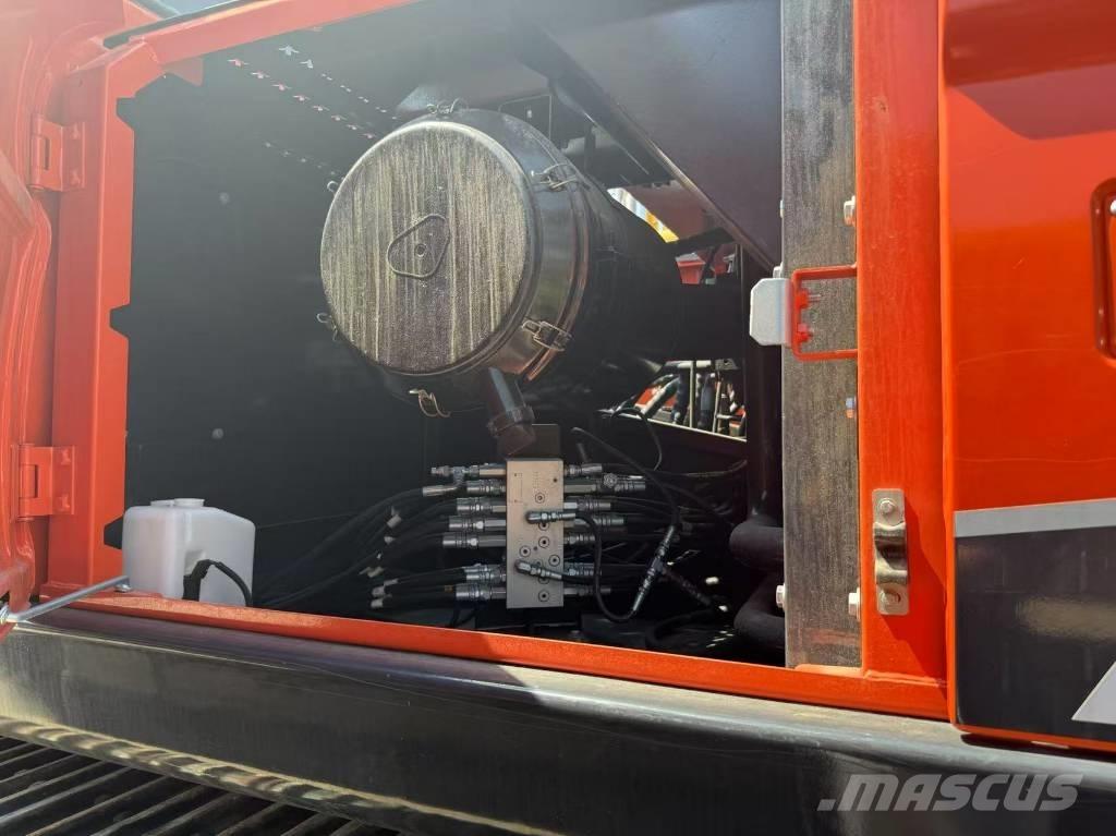 Doosan DX 340 Гусеничные экскаваторы