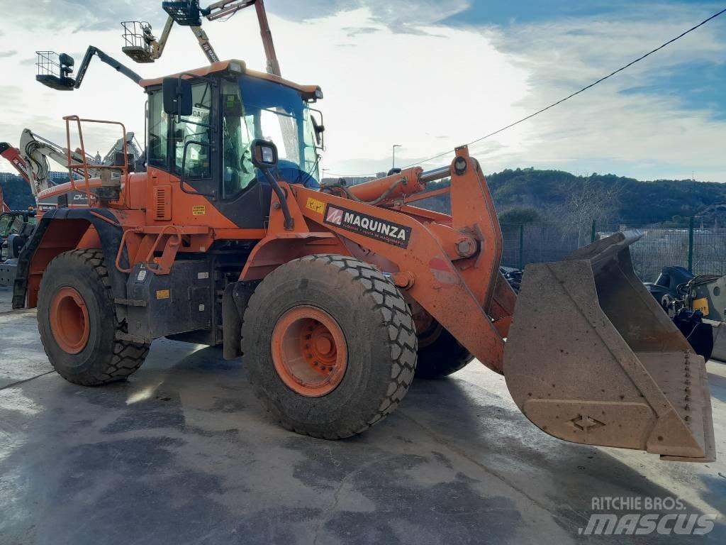 Doosan DL 300 Фронтальные погрузчики