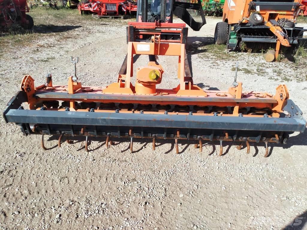 Falc FOX 3000 Пружинные бороны