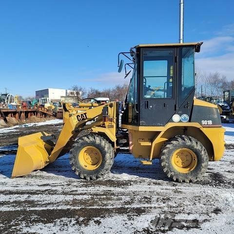 CAT 901B Фронтальные погрузчики