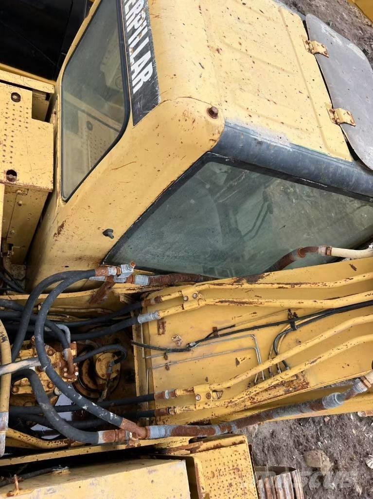 CAT 320 C Гусеничные экскаваторы