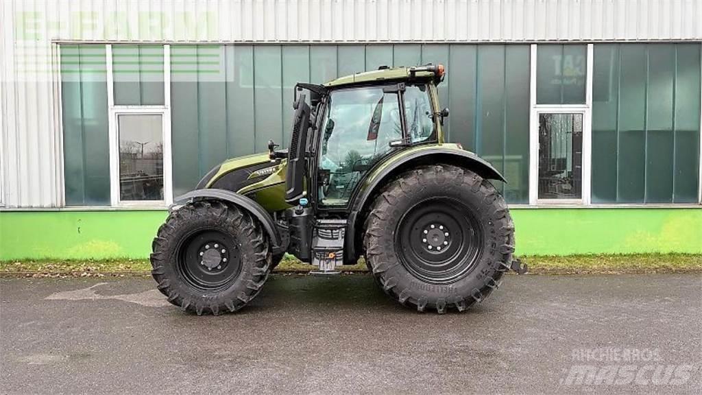 Valtra n155ea Трактора