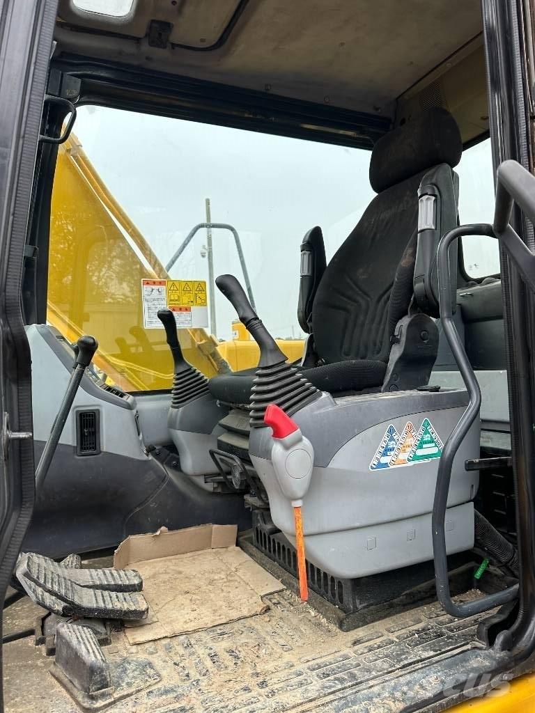 Komatsu PC110-7 Гусеничные экскаваторы