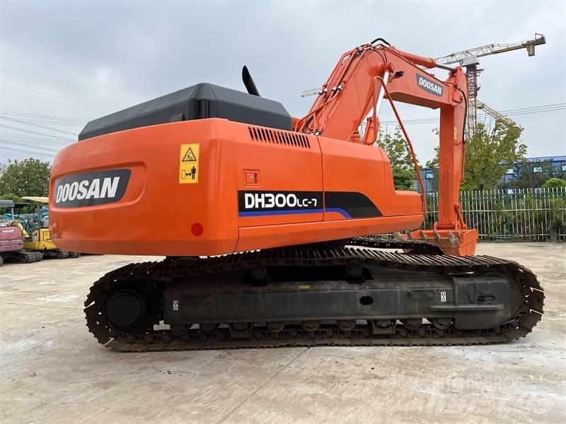 Doosan 300 Гусеничные экскаваторы