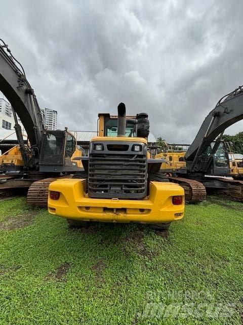Volvo L 90 F Фронтальные погрузчики