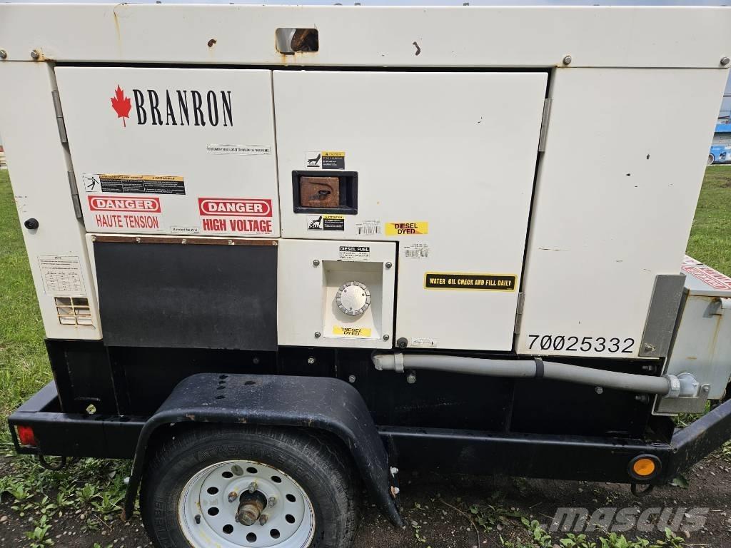 MultiQuip DCA 25 KVA Дизельные генераторы