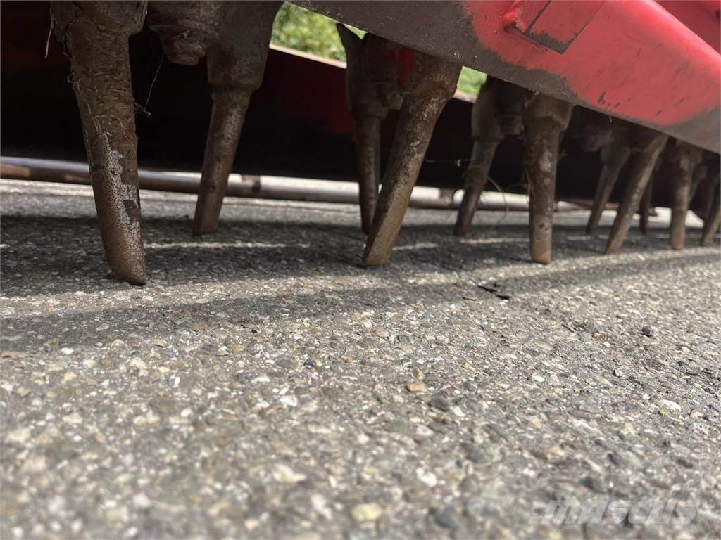 Lely 300-22 Почвеные фрезы