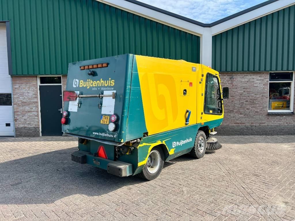 Tennant A85 Вакуумные уборочные машины