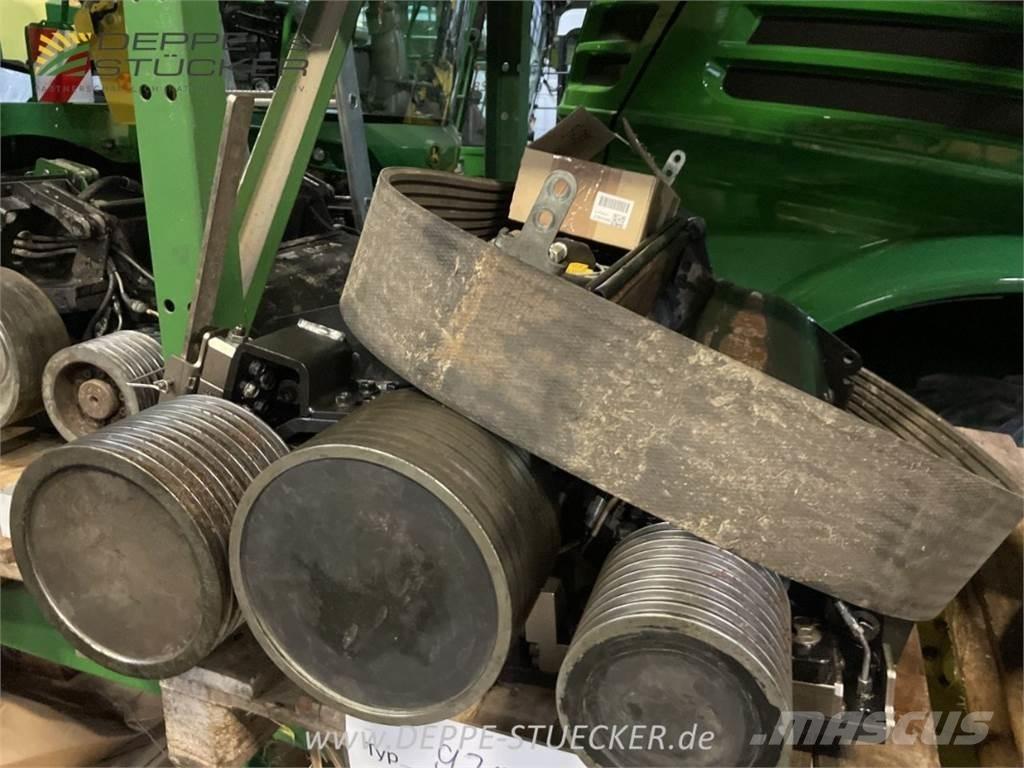 John Deere 9700i Прицепные кормоуборочные комбайны