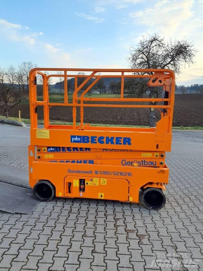JCB S2032E (02304) Ножничные подъемники