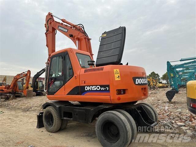 Doosan DH150W Колёсные экскаваторы