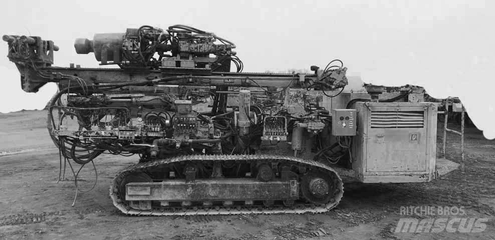 Klemm KR 806-3 Гусеничные буровые установки