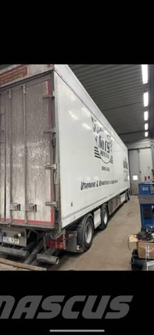 VAK V 4-40 Прицепы-рефрижераторы