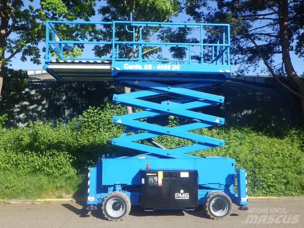 Genie GS4069DC Ножничные подъемники