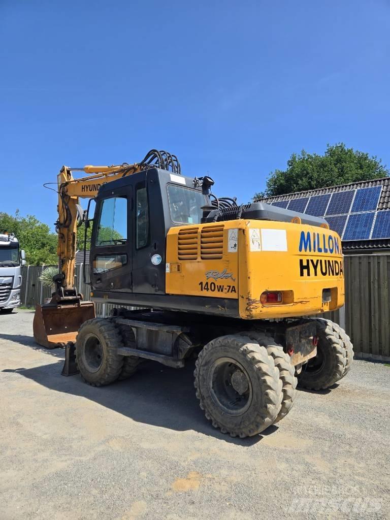Hyundai Robex 140 W Колёсные экскаваторы