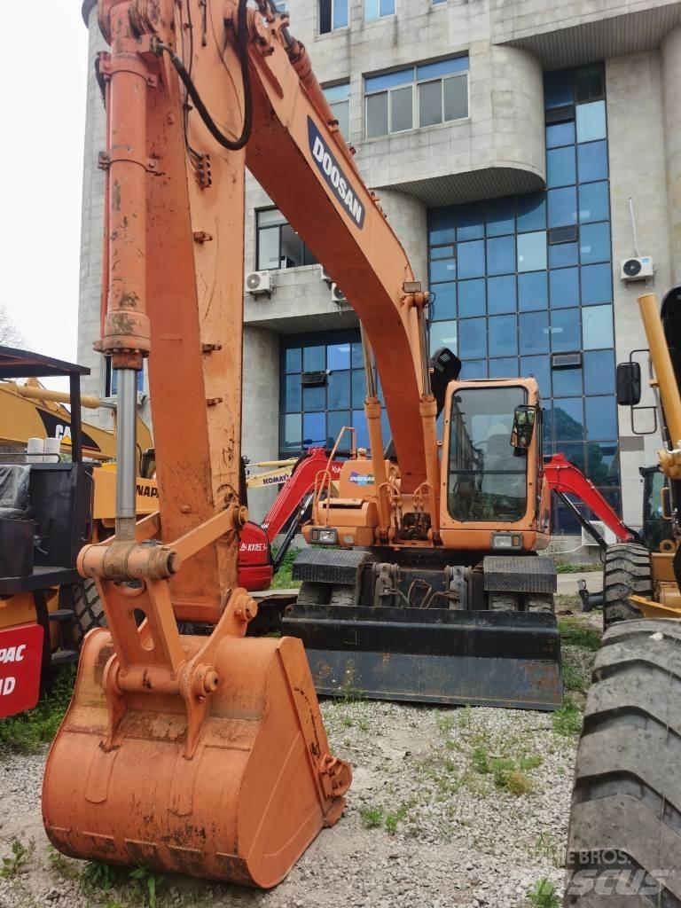 Doosan DH 210 W-7 Колёсные экскаваторы