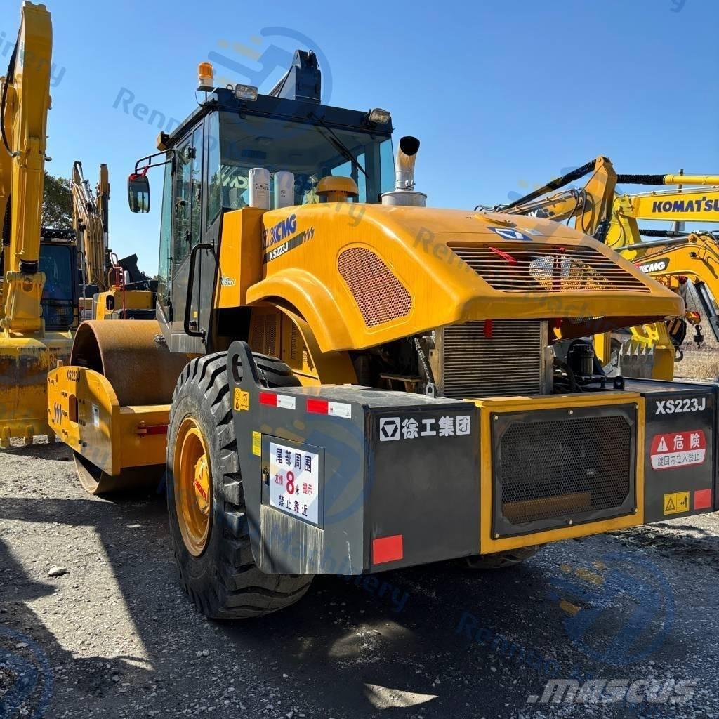 XCMG XS 223 J Грунтовые катки