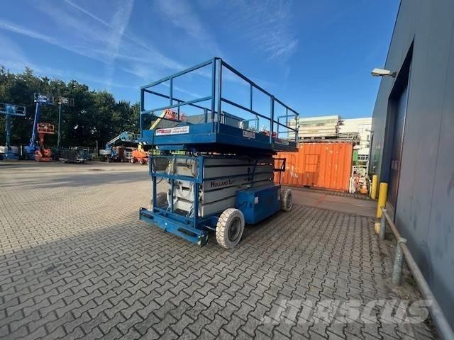 Holland Lift A151EV Ножничные подъемники