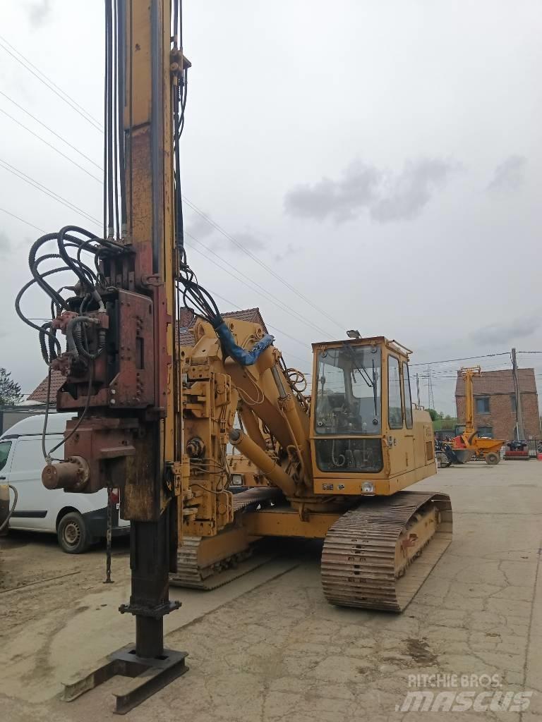 Liebherr R 922 L Гусеничные экскаваторы
