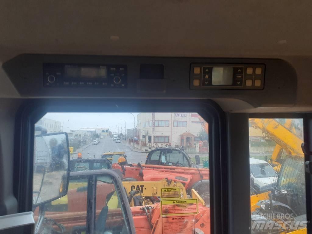 Hyundai HL 757-9 A Фронтальные погрузчики