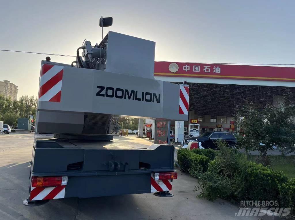 Zoomlion QY25V Автокраны