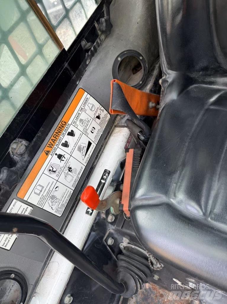 Bobcat S 300 Мини-погрузчики