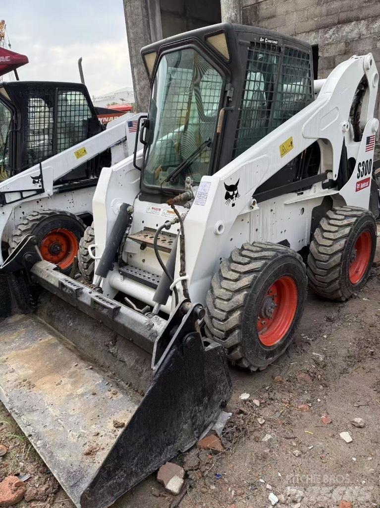 Bobcat S 300 Мини-погрузчики