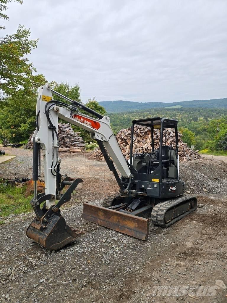 Bobcat E 35 Мини-экскаваторы