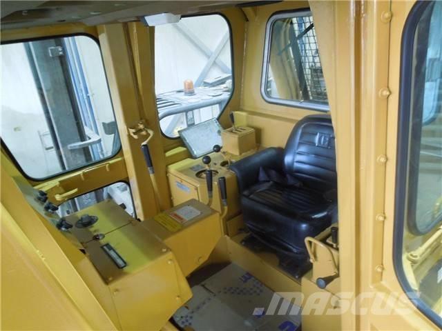 CAT D 7 G Гусеничные бульдозеры