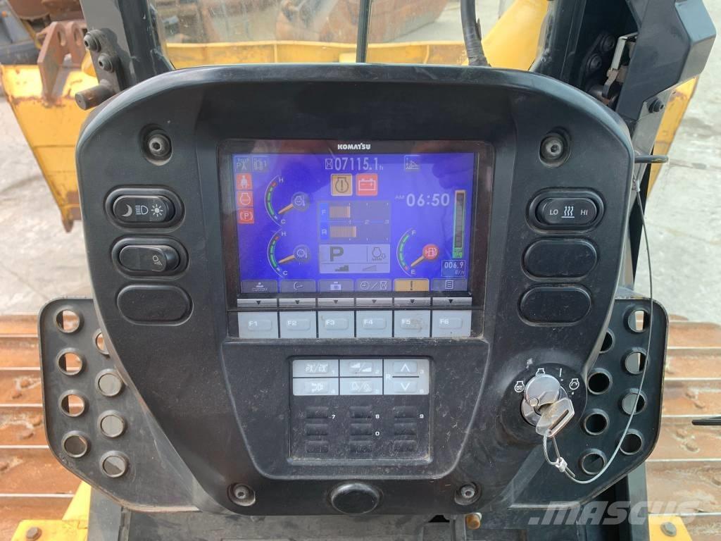 Komatsu D 61 PXI-23 Гусеничные бульдозеры