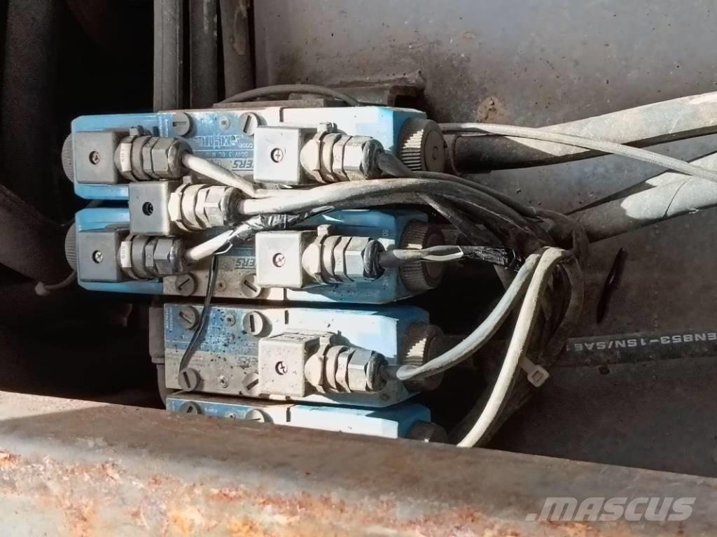 Sany SRSC 45 C30 Ричстакеры