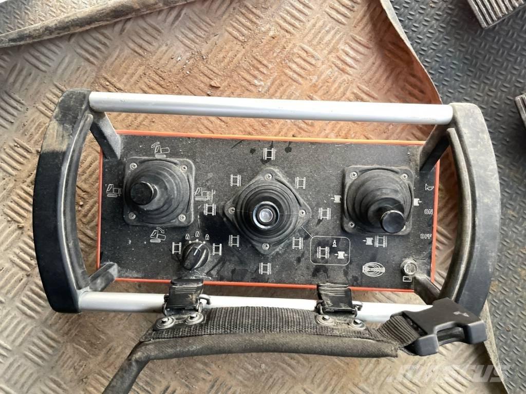 Sandvik Ranger DX800 Буровые вышки