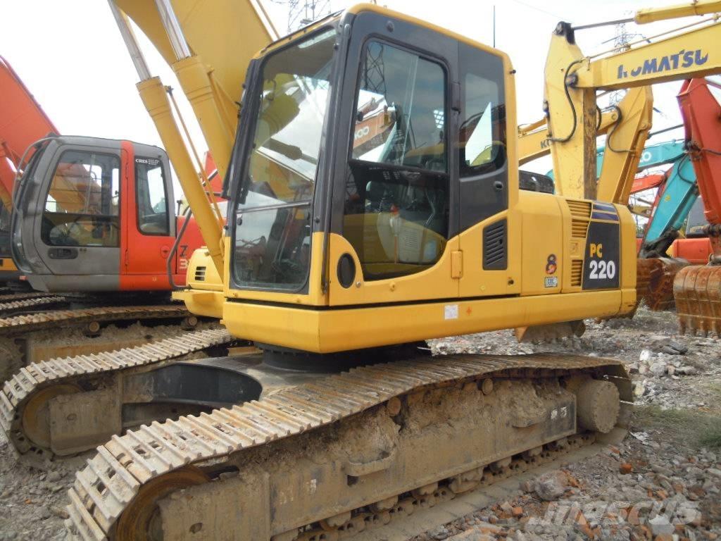 Komatsu PC 220-8 Гусеничные экскаваторы