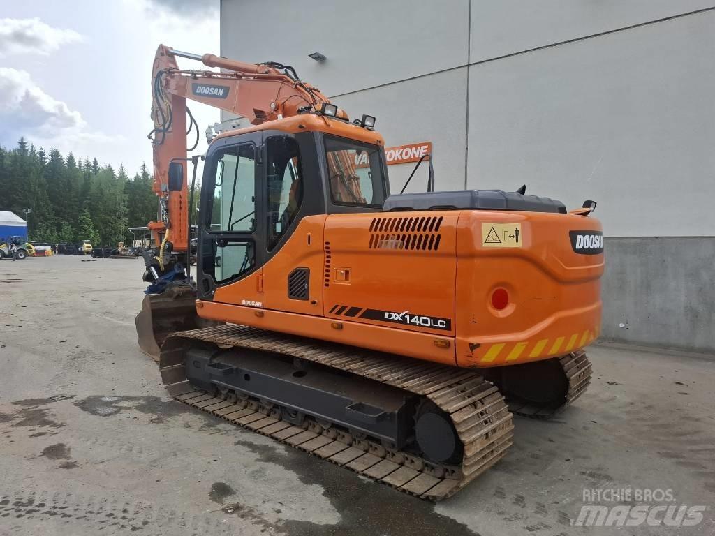 Doosan DX 140 LC Гусеничные экскаваторы