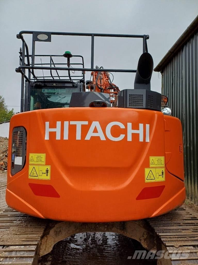 Hitachi ZX 135 US-6 Гусеничные экскаваторы