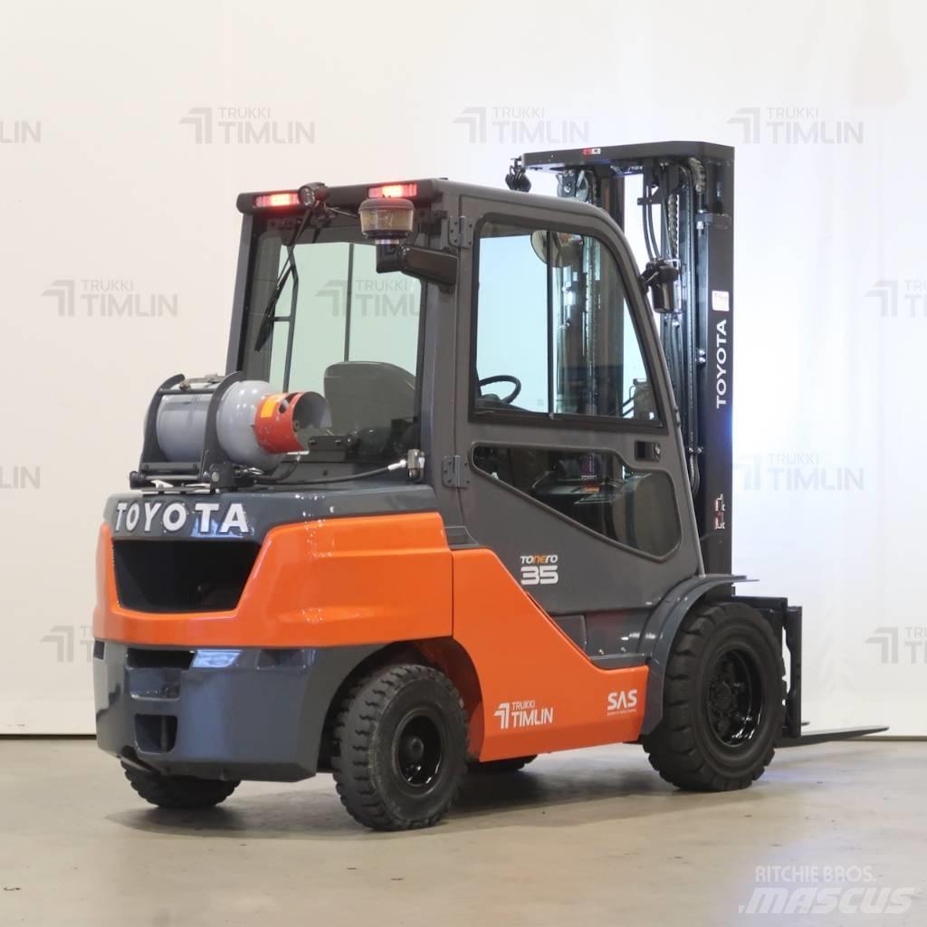 Toyota 02-8FGJF35 Газовые погрузчики