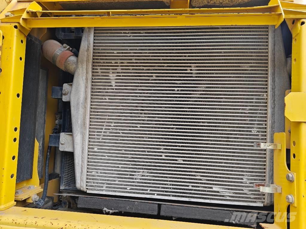 Komatsu PC 450-8 Гусеничные экскаваторы