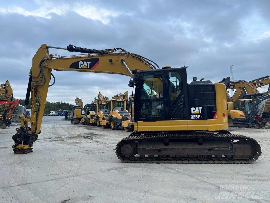 CAT 325FL CR Гусеничные экскаваторы