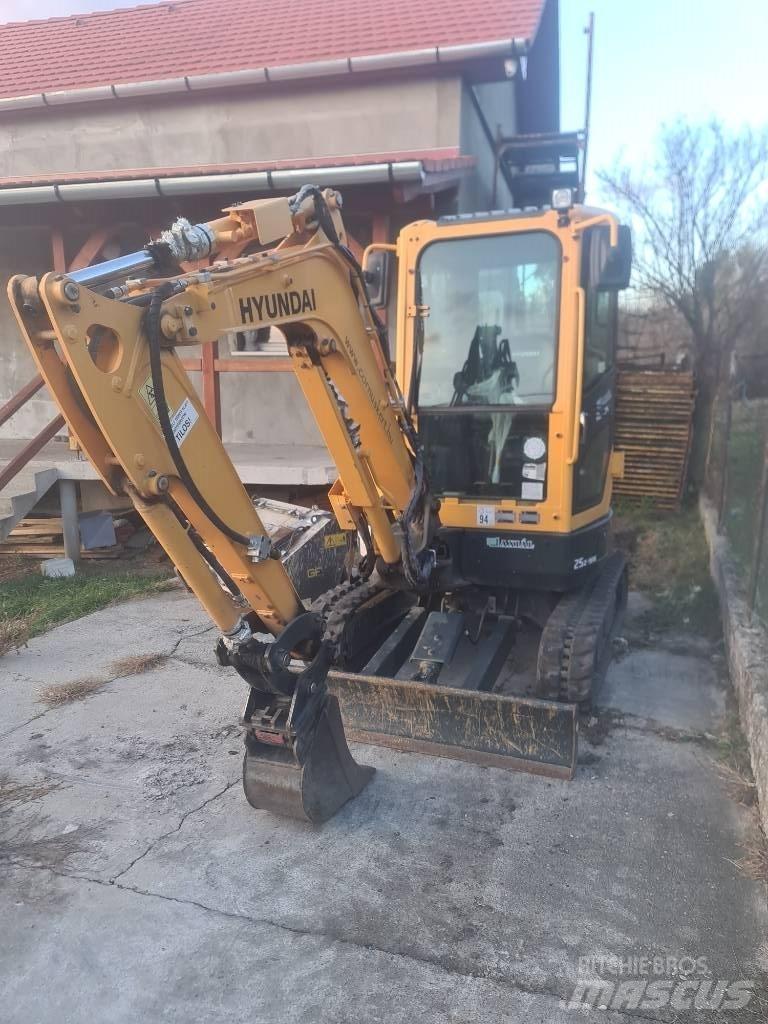 Hyundai R25Z-9 AK Мини-экскаваторы