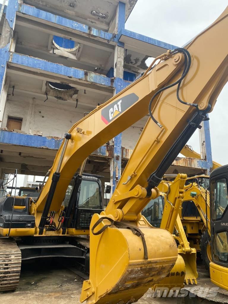 CAT 330 D Гусеничные экскаваторы