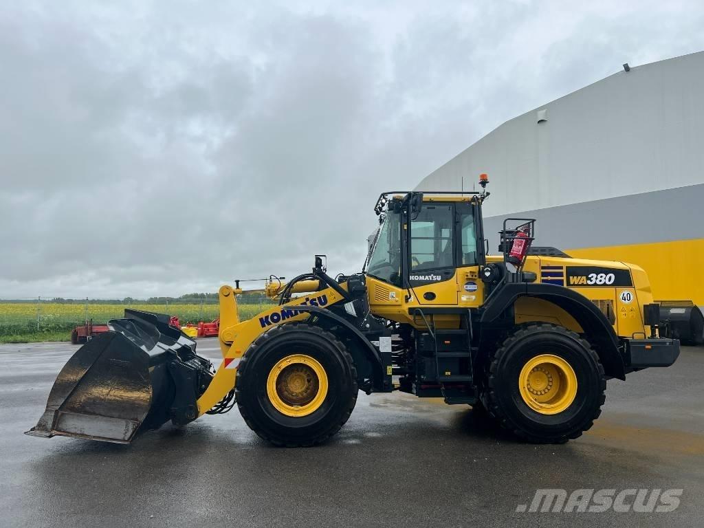 Komatsu WA 380-8E0 Фронтальные погрузчики