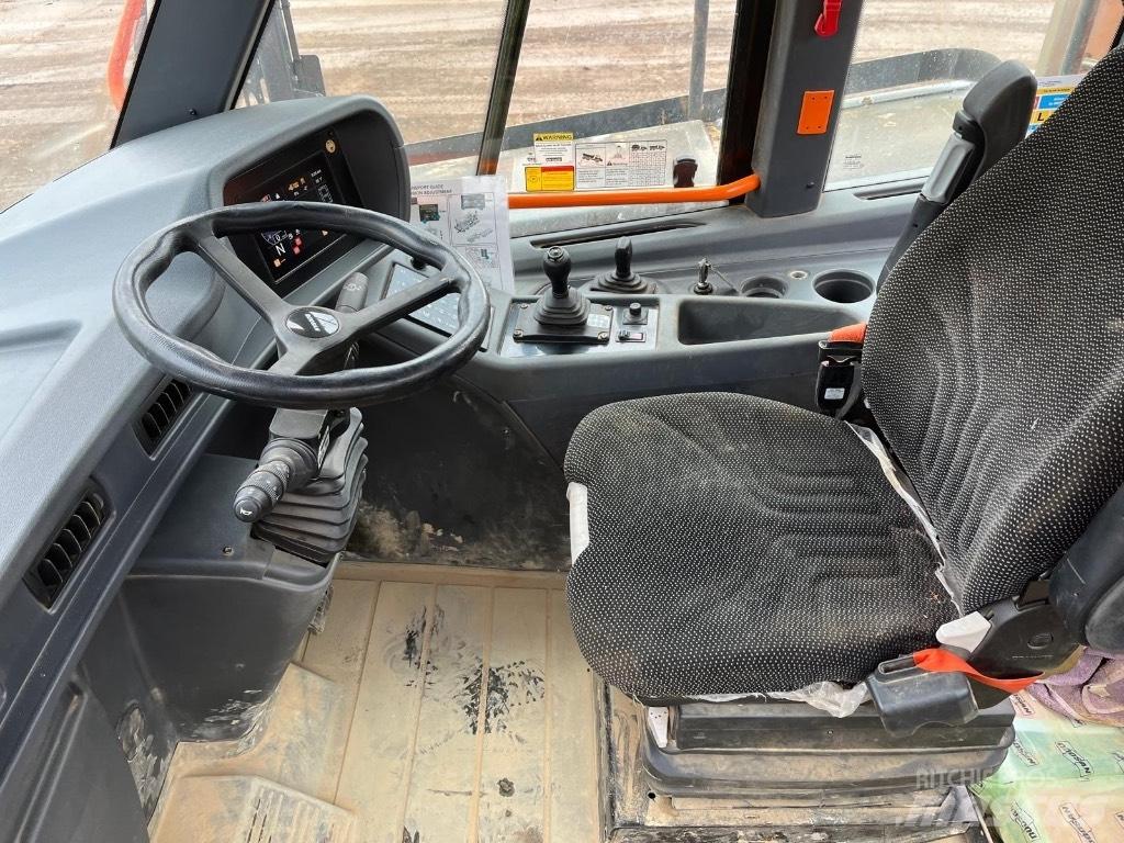 Doosan DA 30 Шарнирно-сочленённые самосвалы