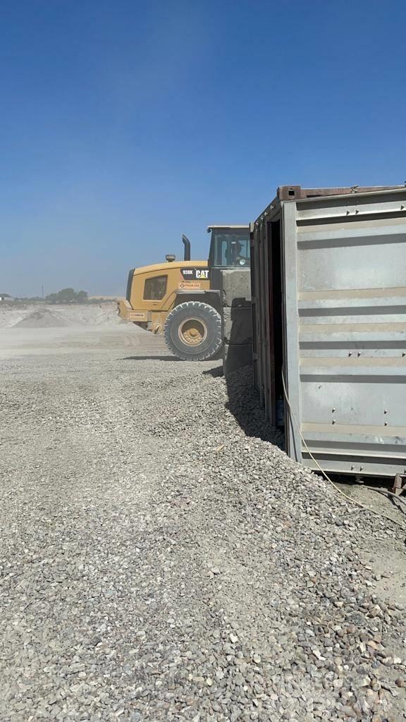CAT 938 K Фронтальные погрузчики