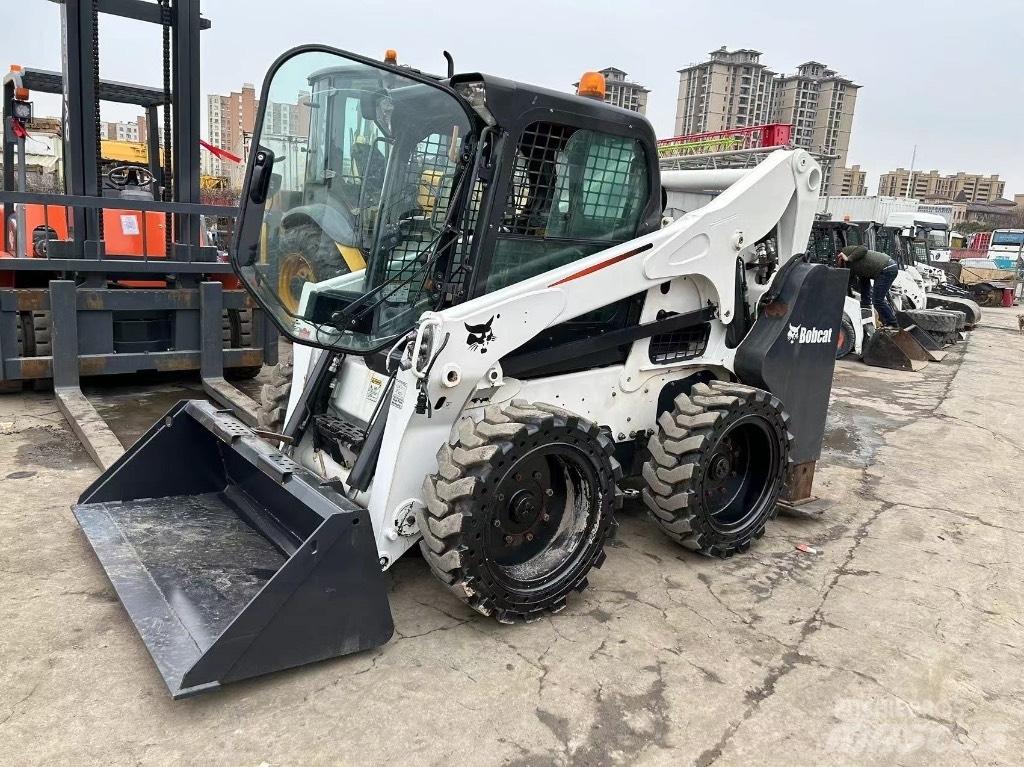 Bobcat S 750 Мини-погрузчики