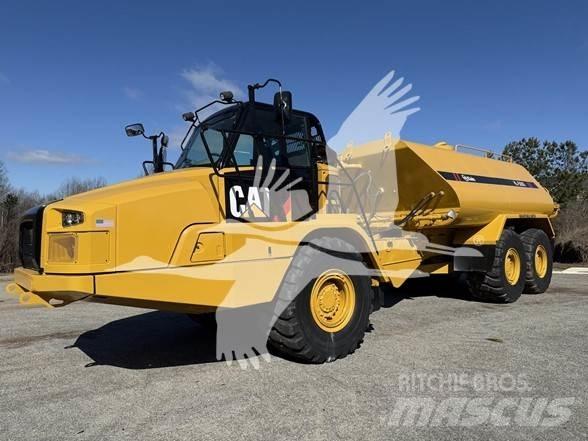CAT 725C2 Поливочные машины