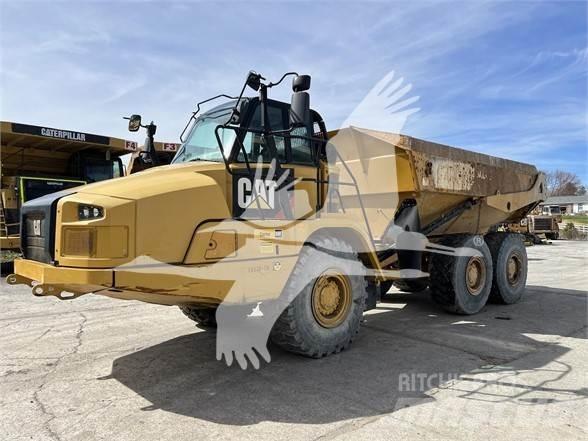 CAT 730C2 Шарнирно-сочленённые самосвалы
