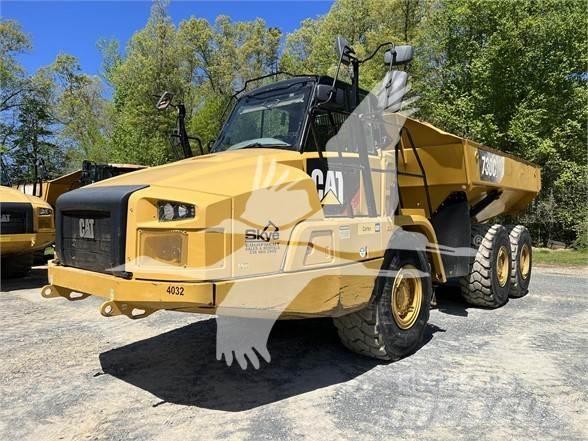 CAT 730C2 Шарнирно-сочленённые самосвалы