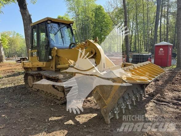 CAT 953C Гусеничные фронтальные погрузчики