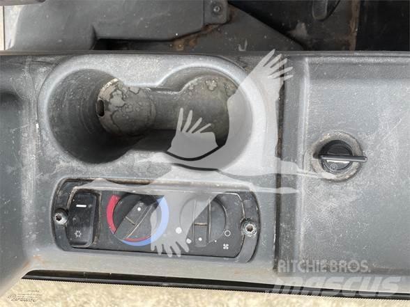 CAT D5K2 LGP Гусеничные бульдозеры